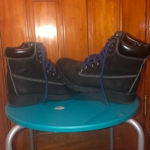 combat boots
